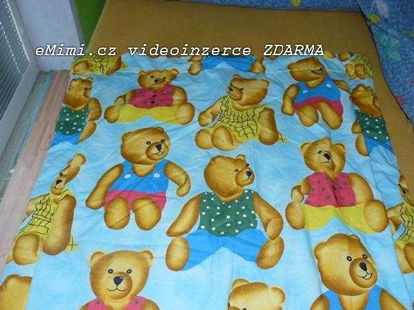 Pěkná dětská deka s medvídky